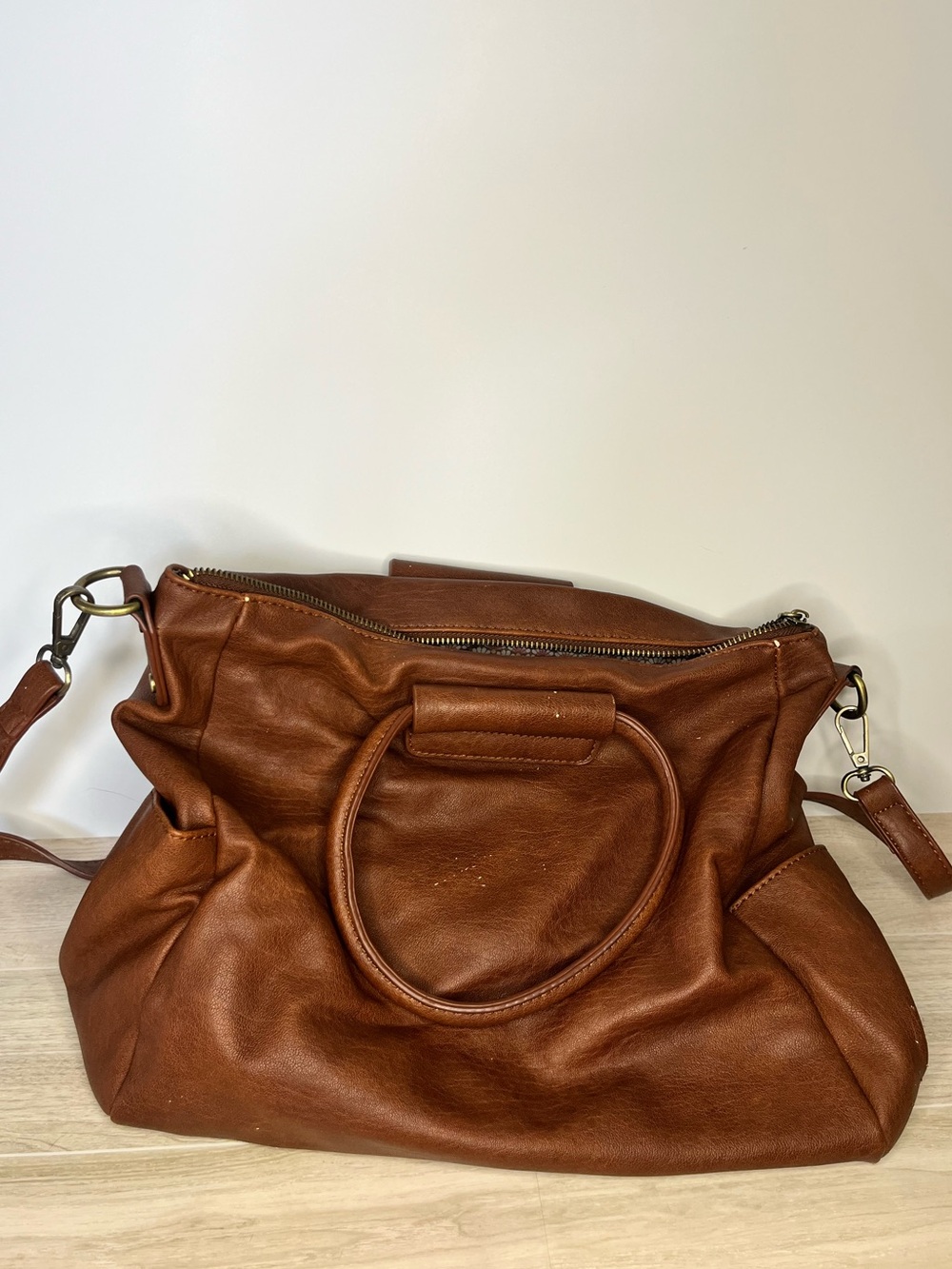 Antik Kraft Cognac Vegan Leather Top-Handle Shoulder Bag - Picture 2 of 4